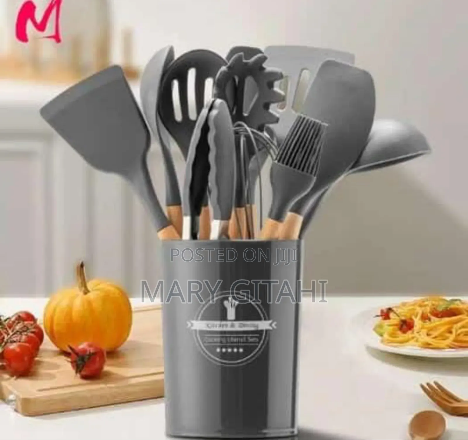 *12pcs Silicone Spoons : 
~~Black