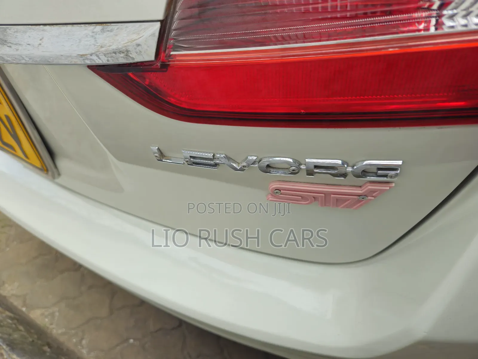 Subaru Levorg 2017 White
