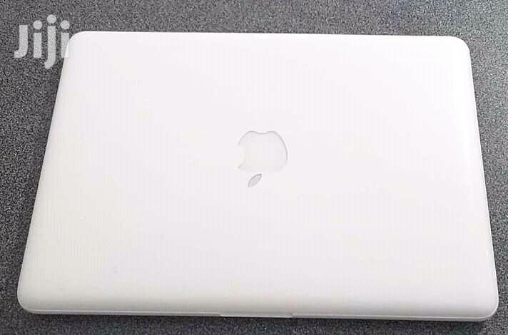 Laptop Apple MacBook 4GB Intel Core 2 Duo HDD 500GB