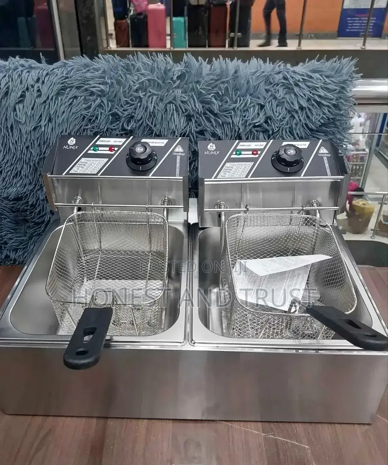 Double Deep Fryer 12ltrs Nunix Double Stainless Steel.