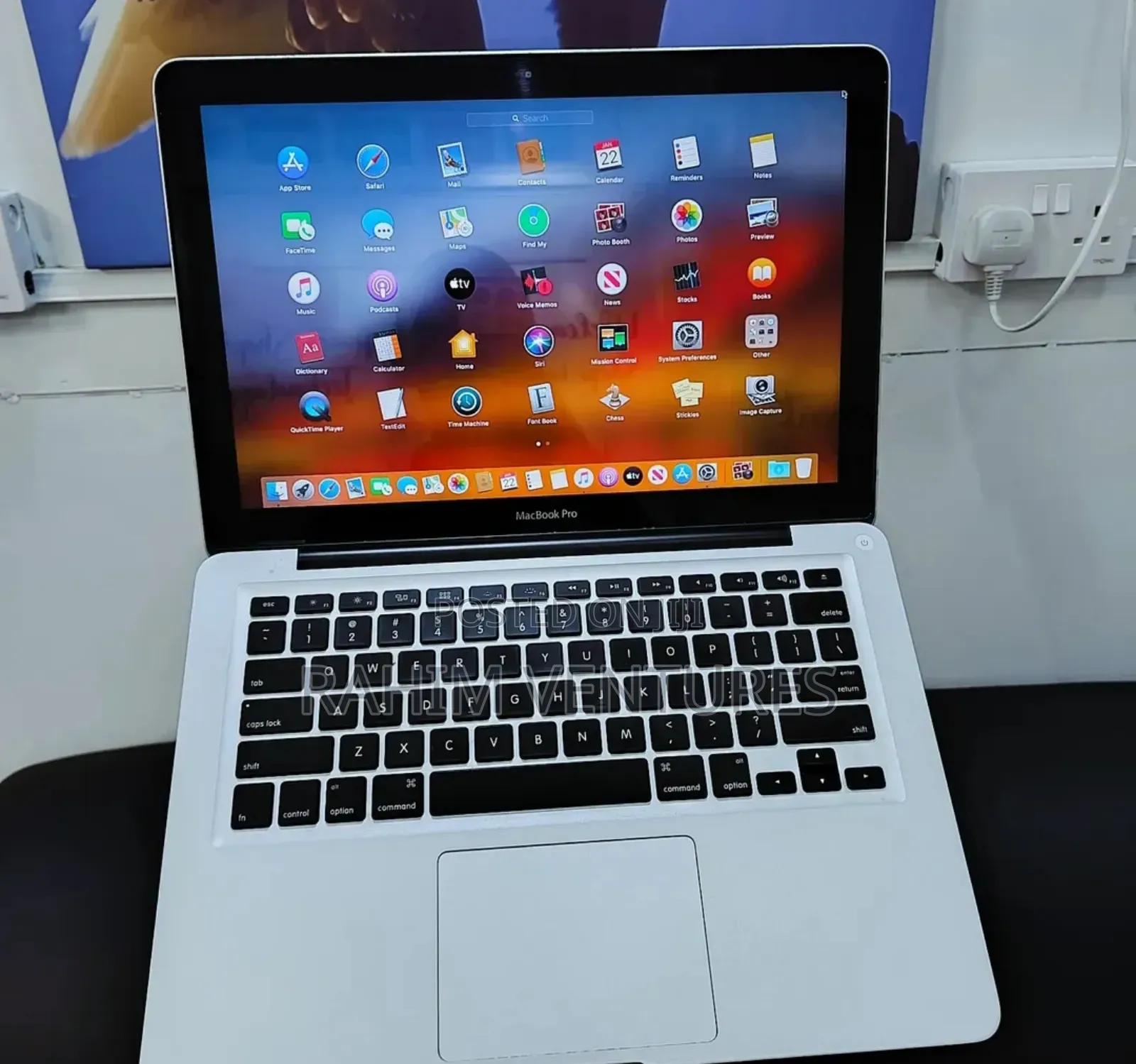 Laptop Apple MacBook Pro 8GB Intel Core i5 SSD 256GB