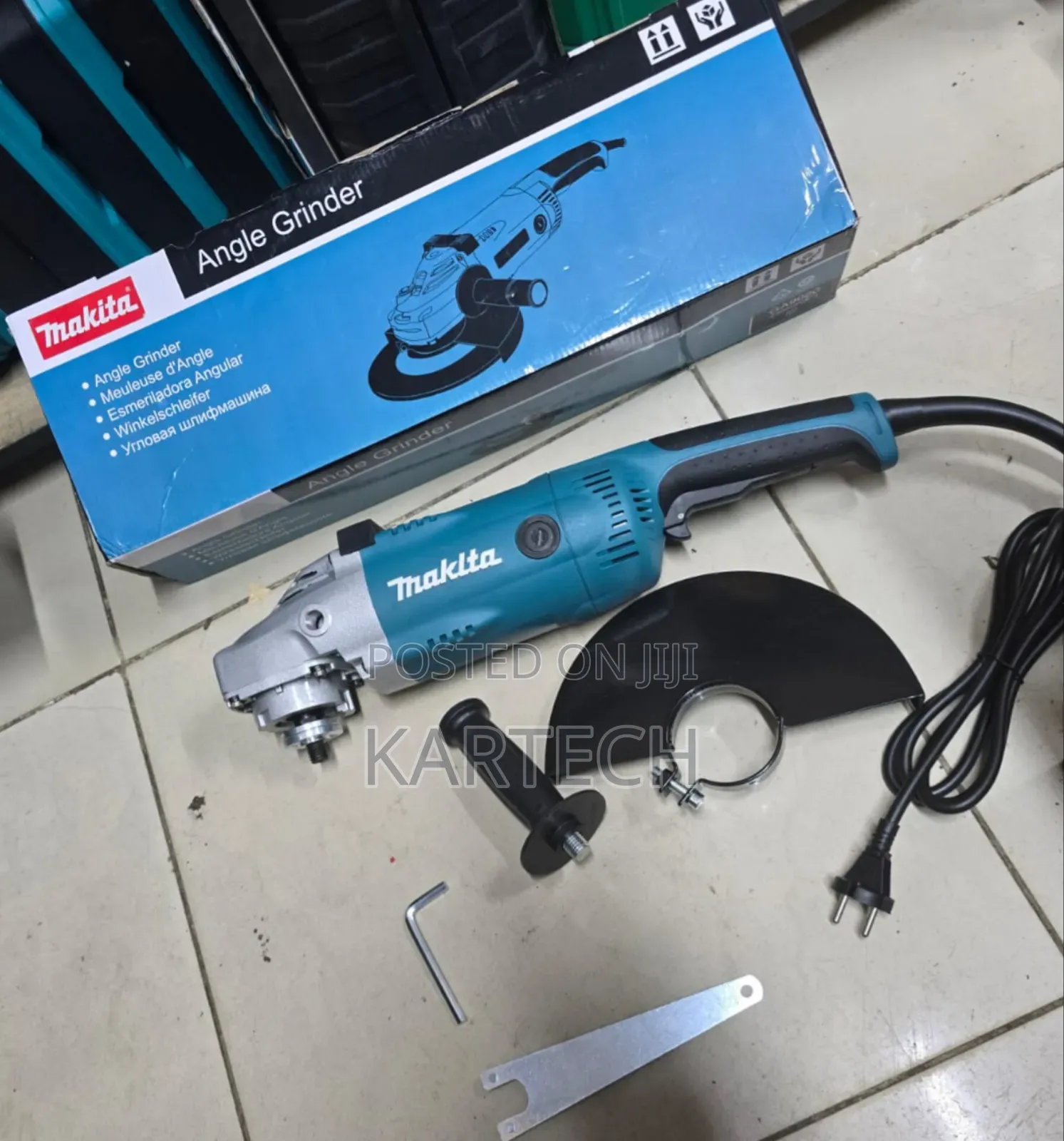Makita 9" Grinder 2200w