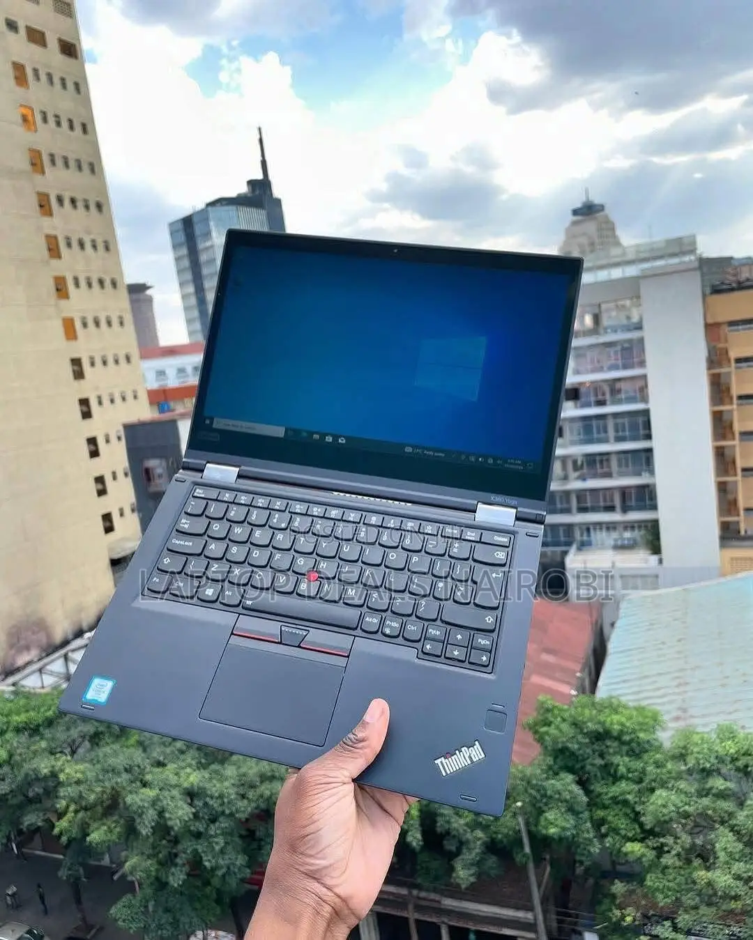 Lenovo Chromebook C330 8GB Intel Core Ultra 5 SSHD (Hybrid) 256GB