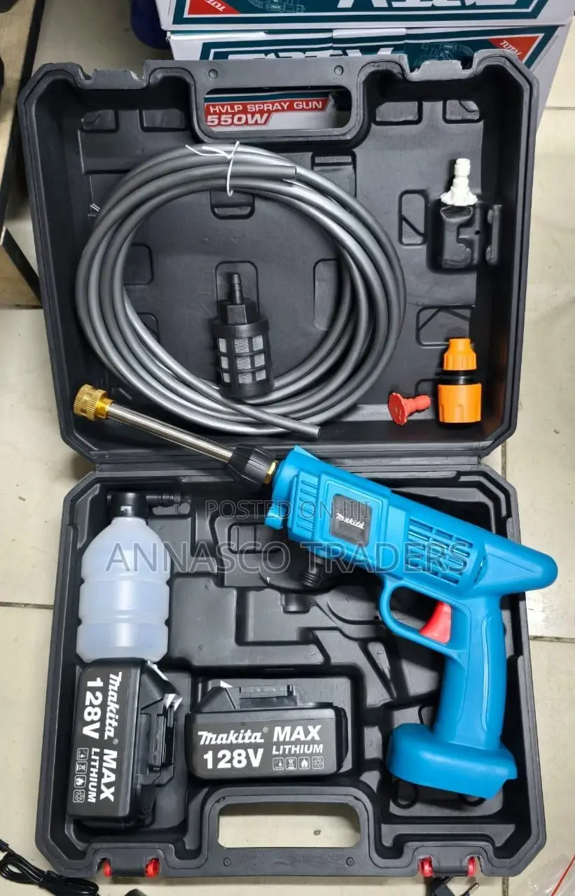 Makita 128V Portable Car Wash