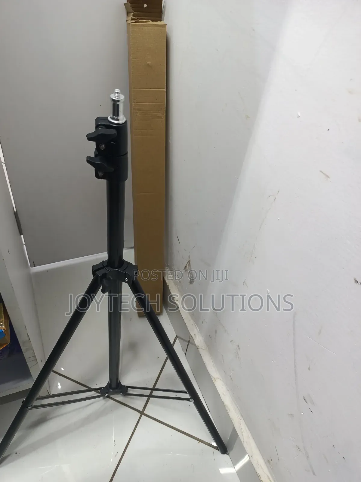 2.5metre Tripod Stand