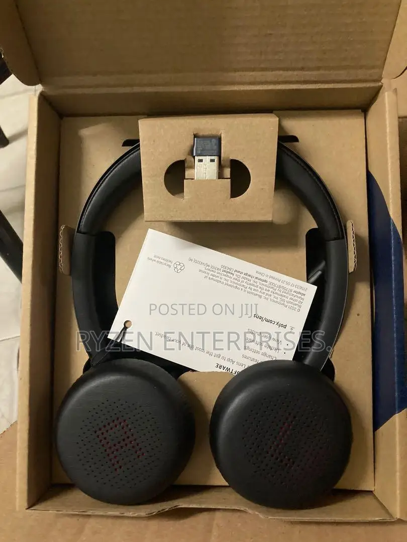 Poly Voyager 4320 USB-A Headset +BT700 Dongle
