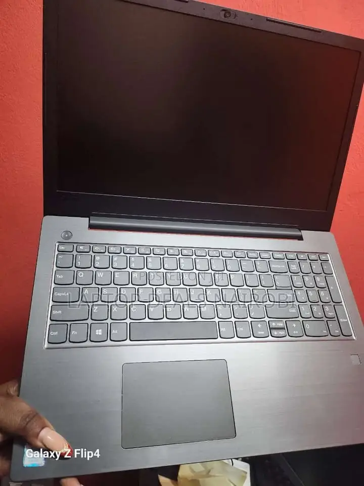Laptop Lenovo V330 8GB Intel Core I5 SSD 256GB