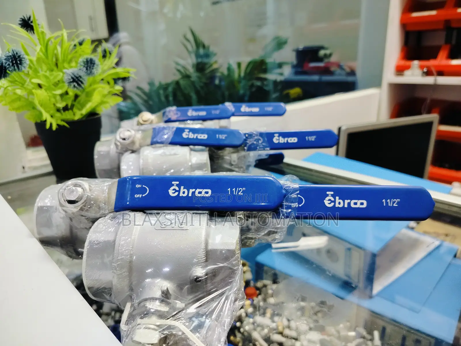 Ball Cork Valve 1 1/2''