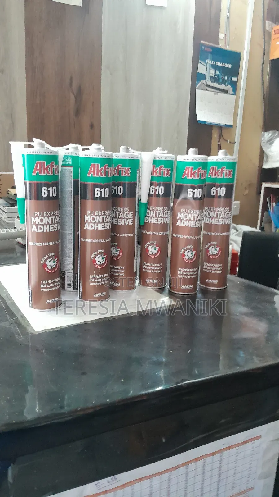 Akifix  610 Pu No Nail  Pro Adhesive  310ml