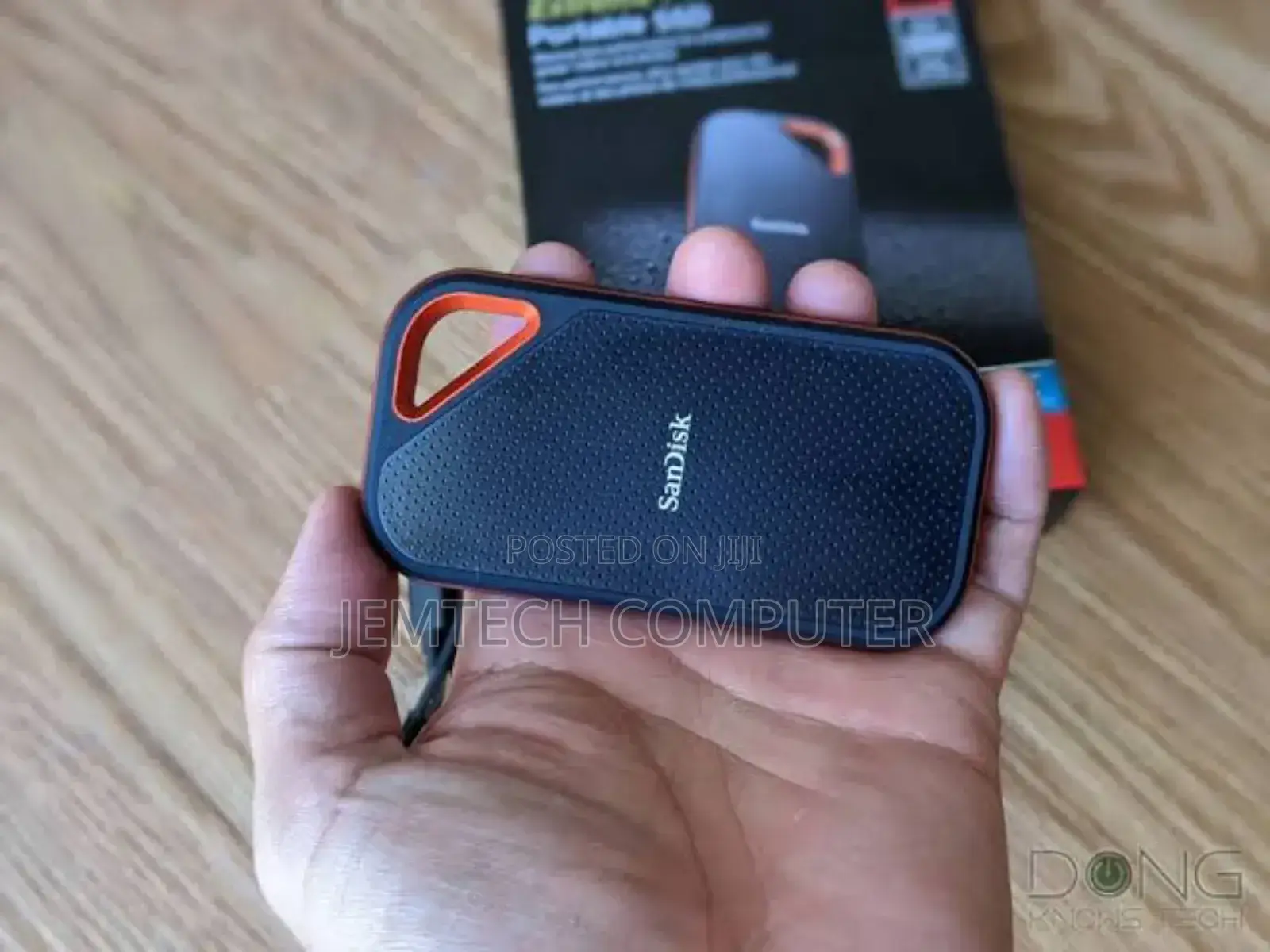Sandisk E61 Extreme Portable External SSD V2 2tb - Black SSD