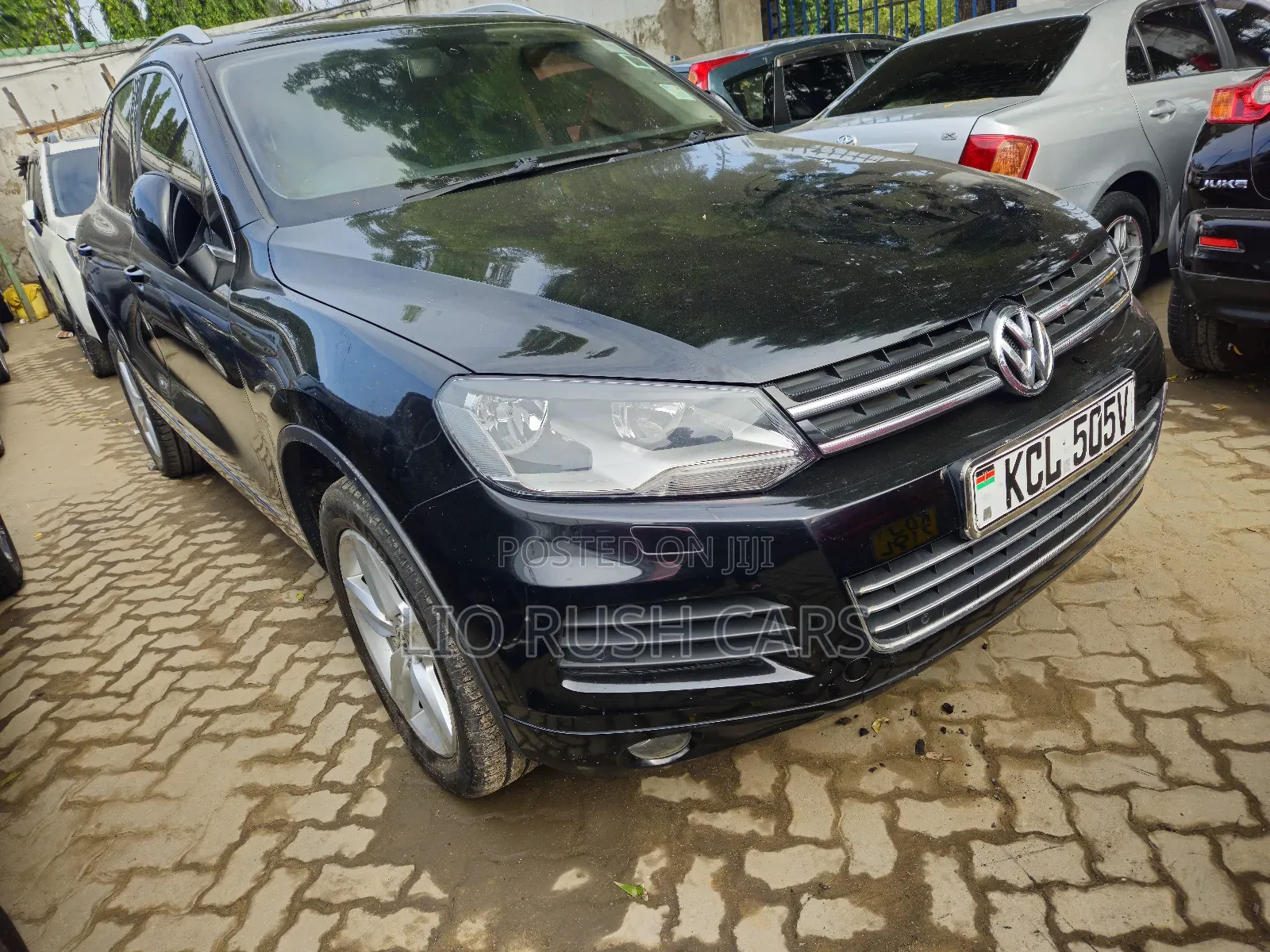 Volkswagen Touareg 2011 Black