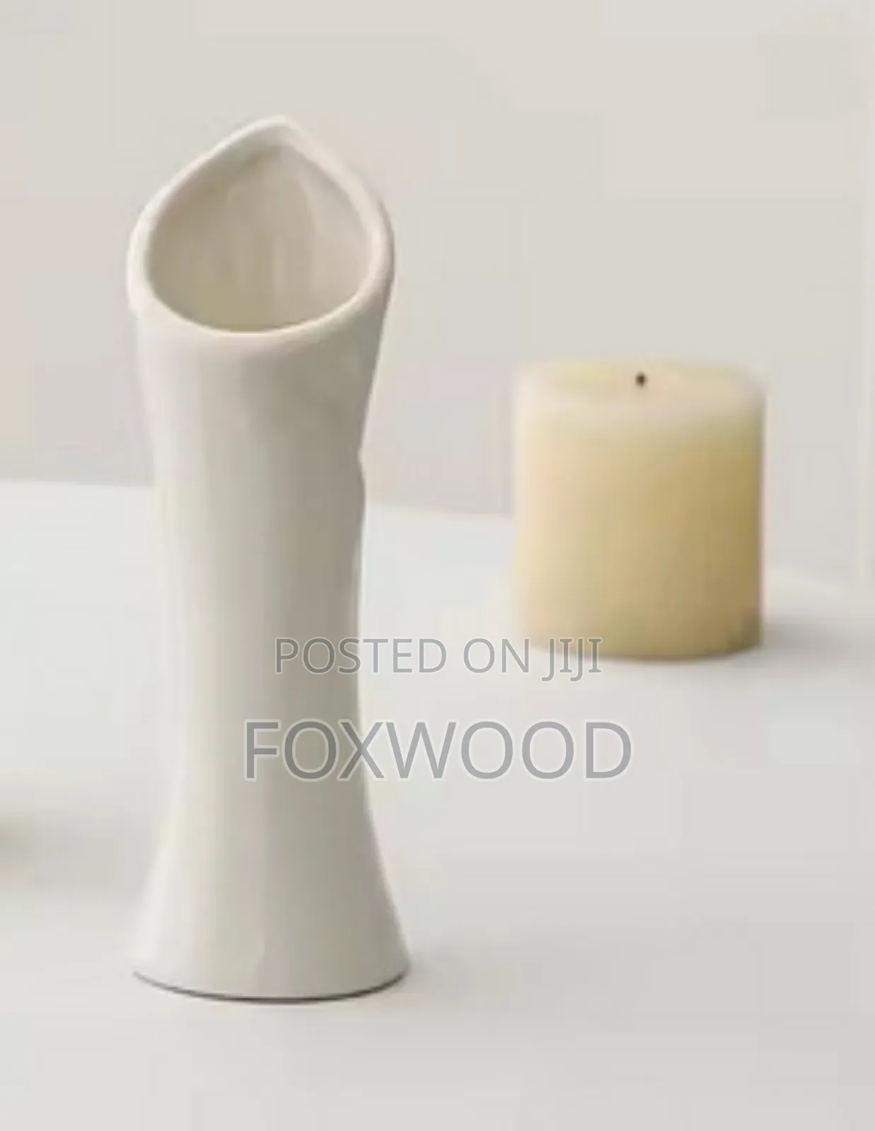 Ceramic Flower Shapely Leaf