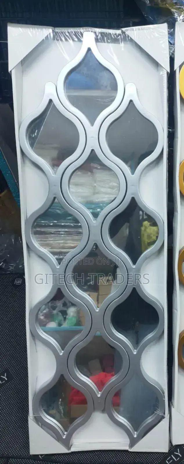 *3 in 1 Wavy Decor Mirrors.Available in Silver