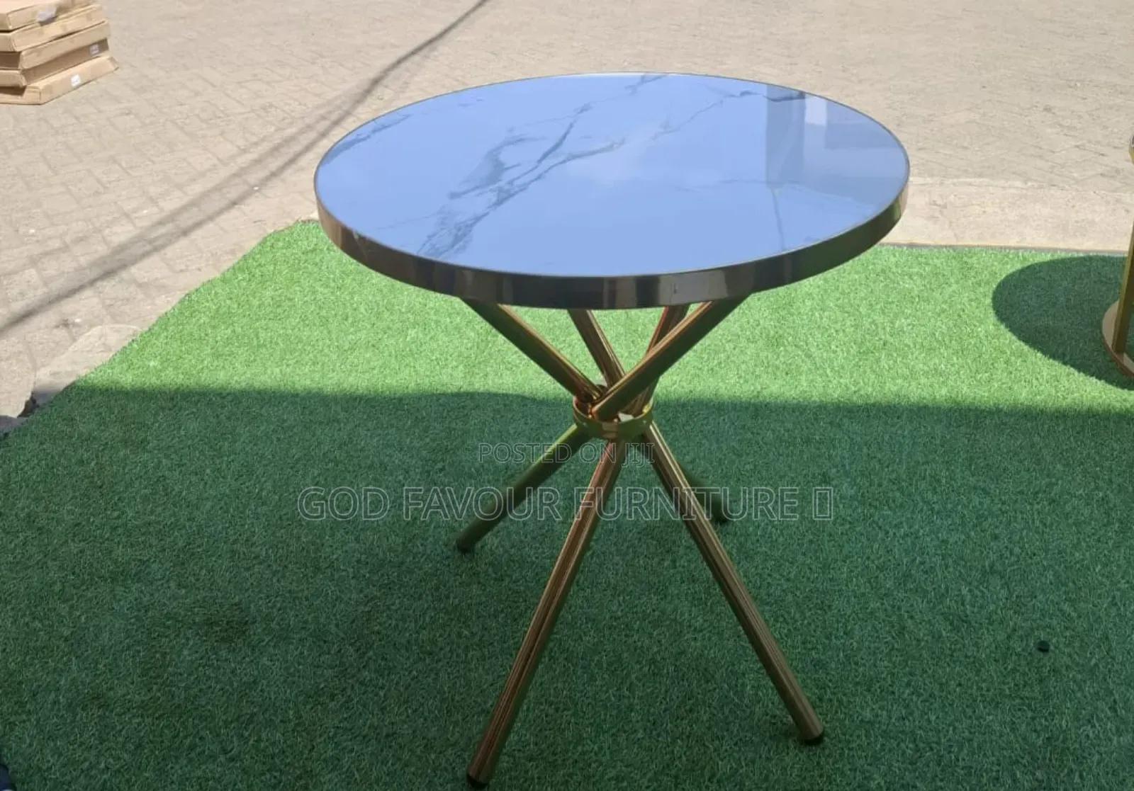 Elegant White Golden Round Coffee Table Zq8yg