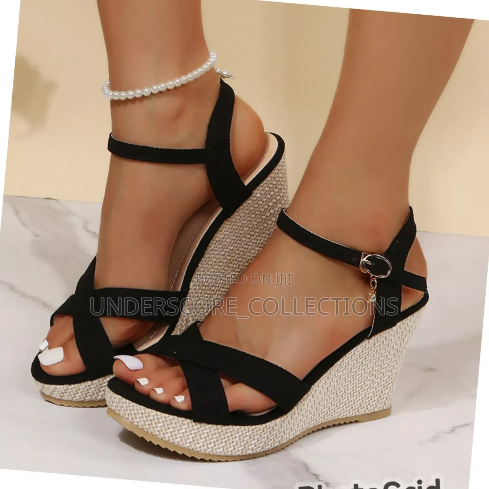 Ladies Wedged Shoes