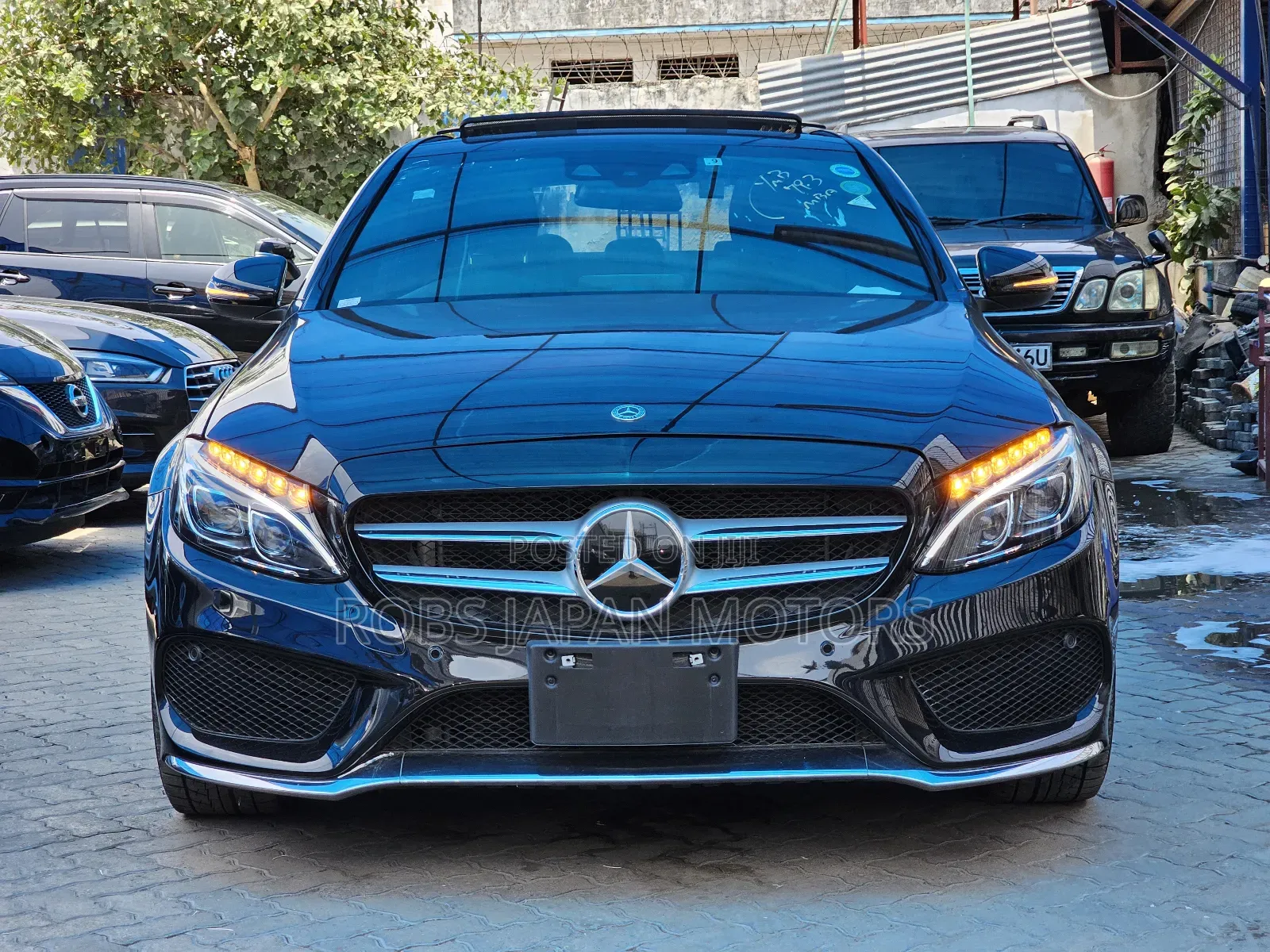 Mercedes-Benz C200 2018 Black