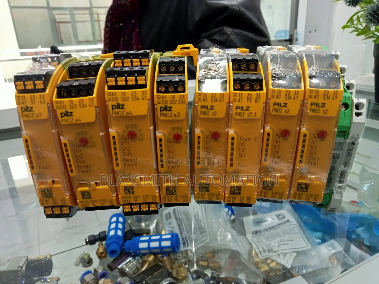 Pilz PNOZ S3 - Safety Relay