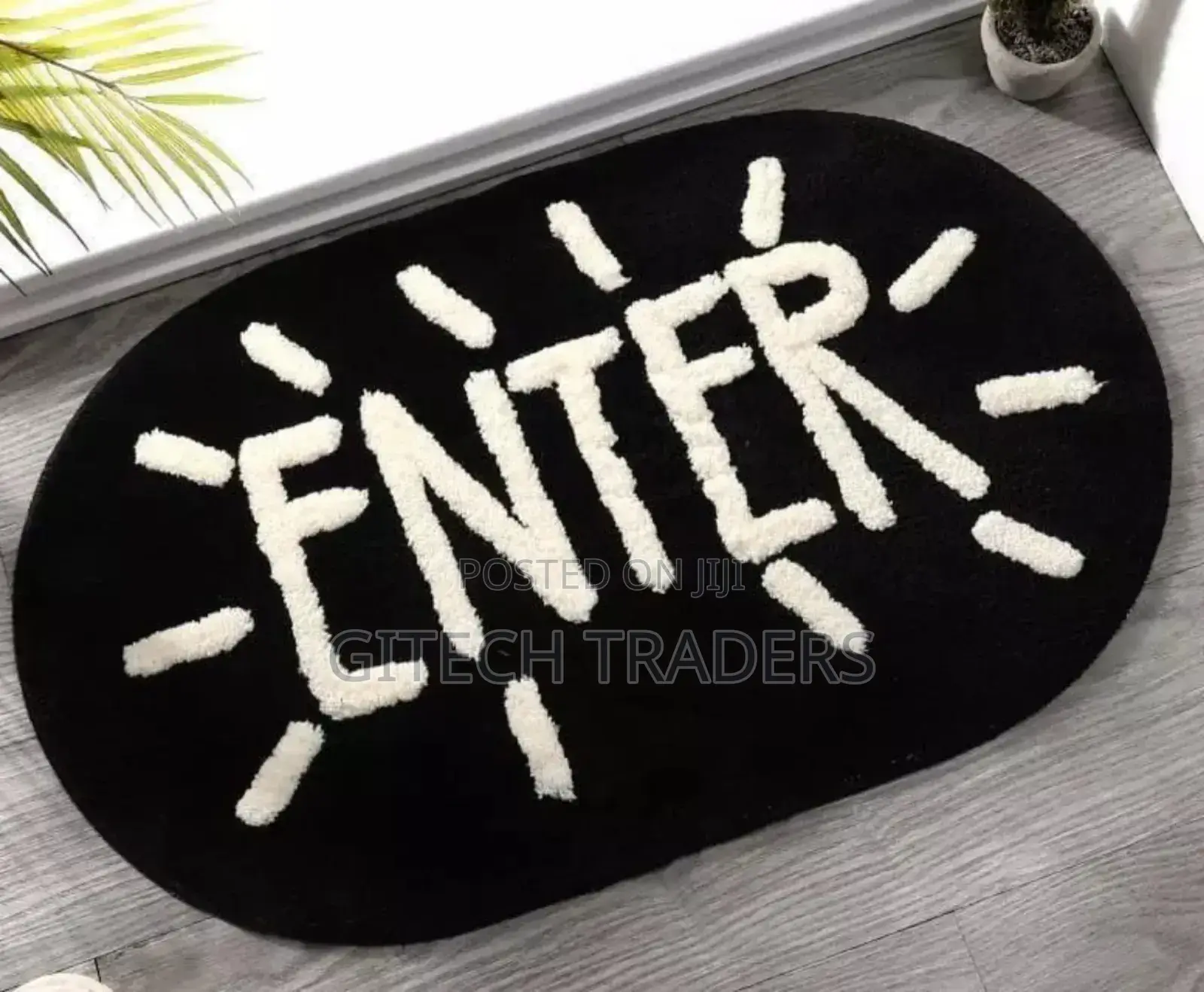 Cute Soft Oval Rug . *Size 40*60cms