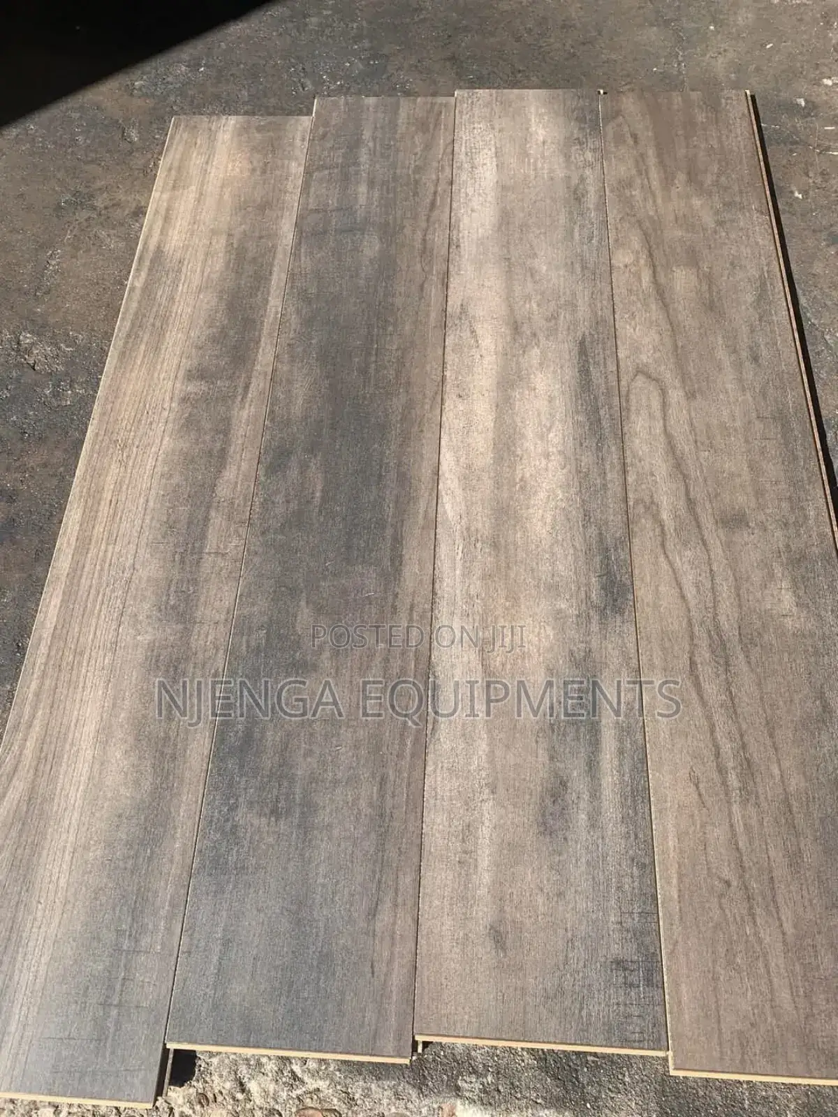 Wood Laminate Planks