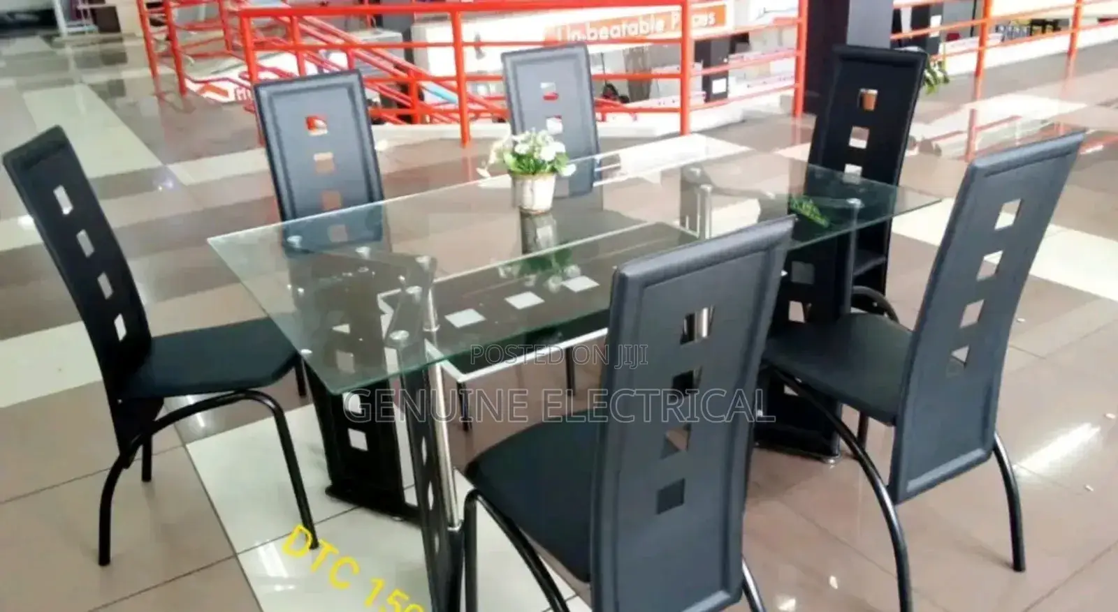 High Quality 6 Seater Dinning Table