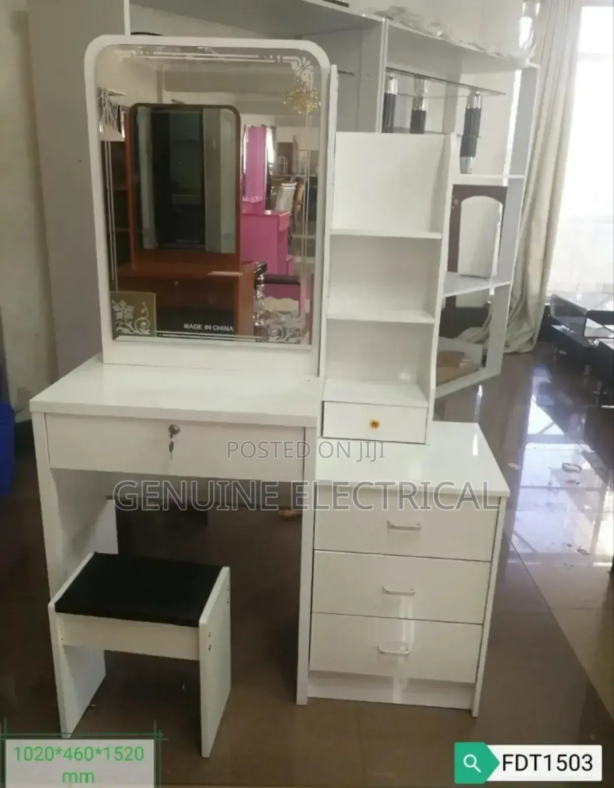 White Dressing Table With Sliding Mirror