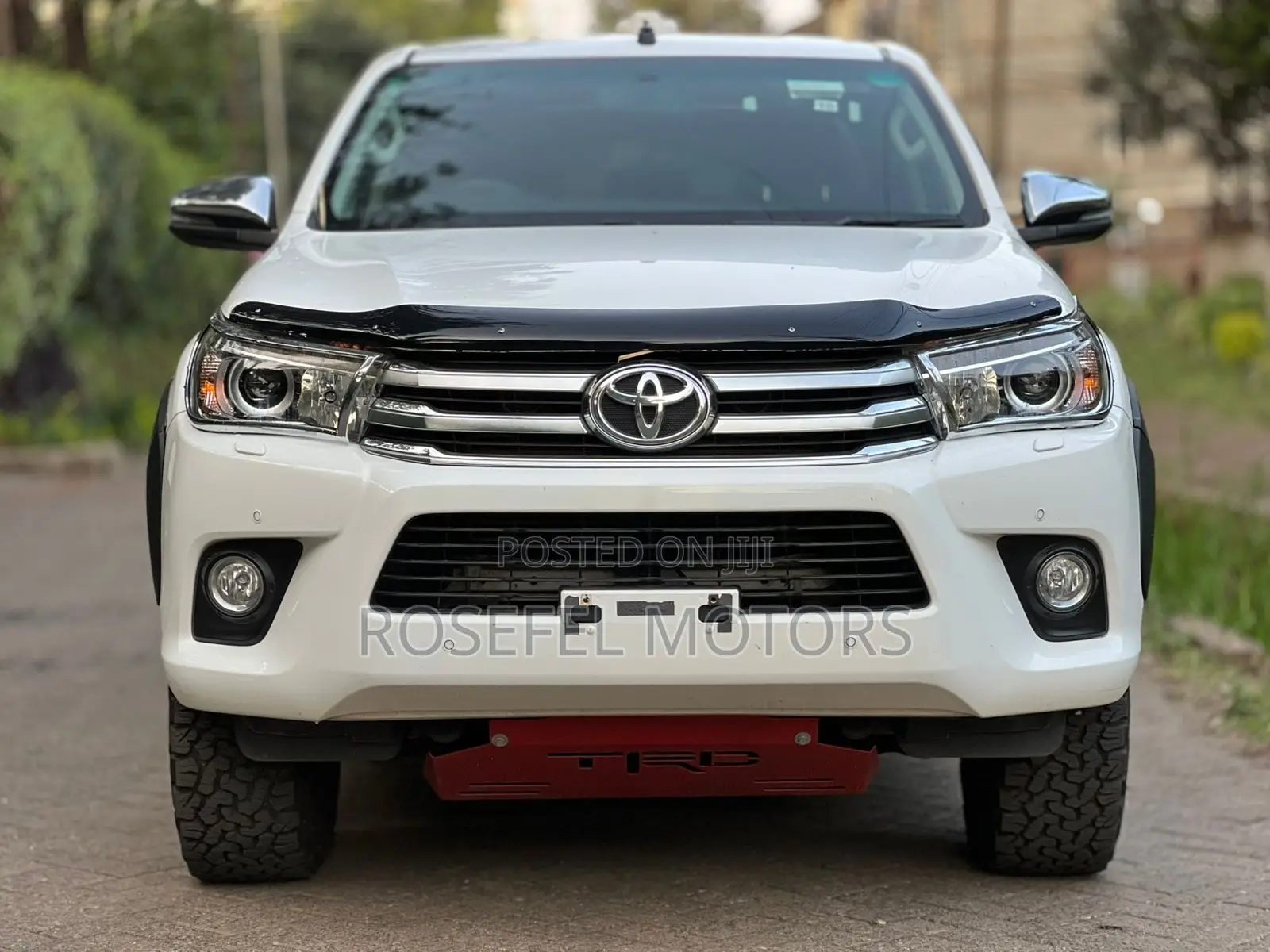 Toyota Hilux 2019 White