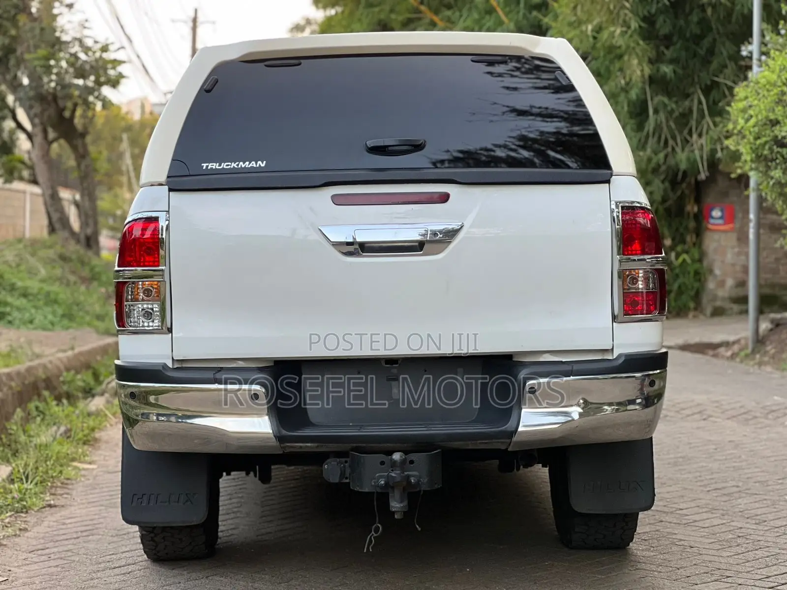Toyota Hilux 2019 White