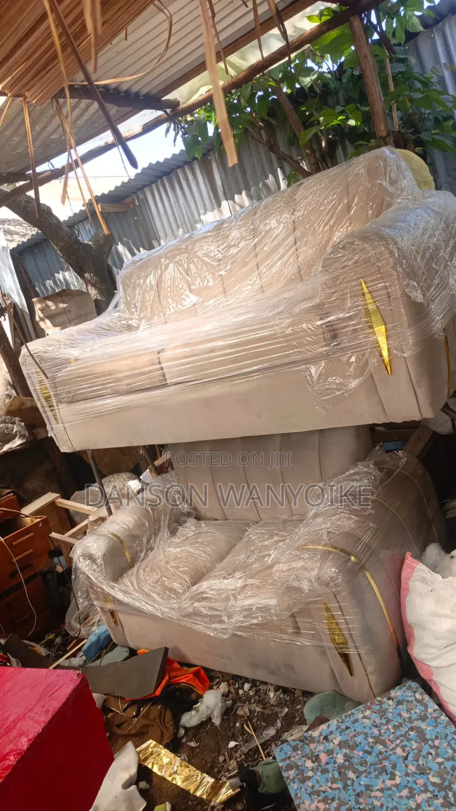 5seater Sofa With Gold Lines on Sale