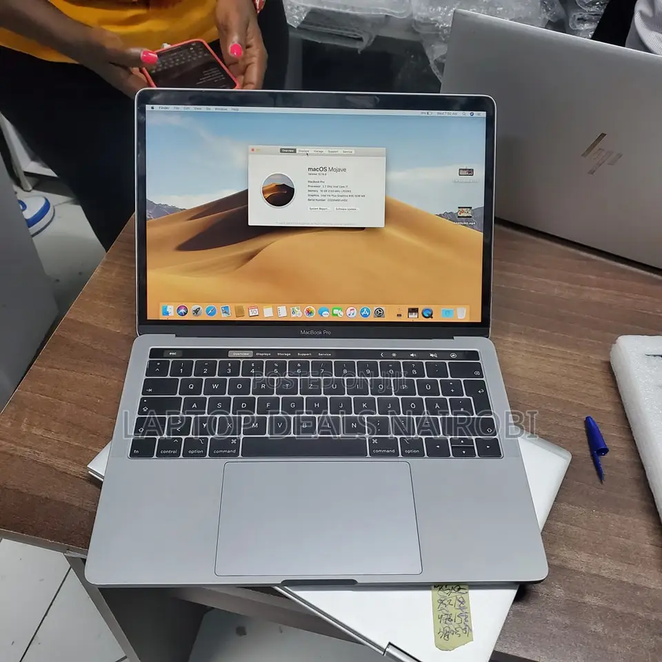 Laptop Apple MacBook Pro 2018 16GB Intel Core I7 SSD 512GB