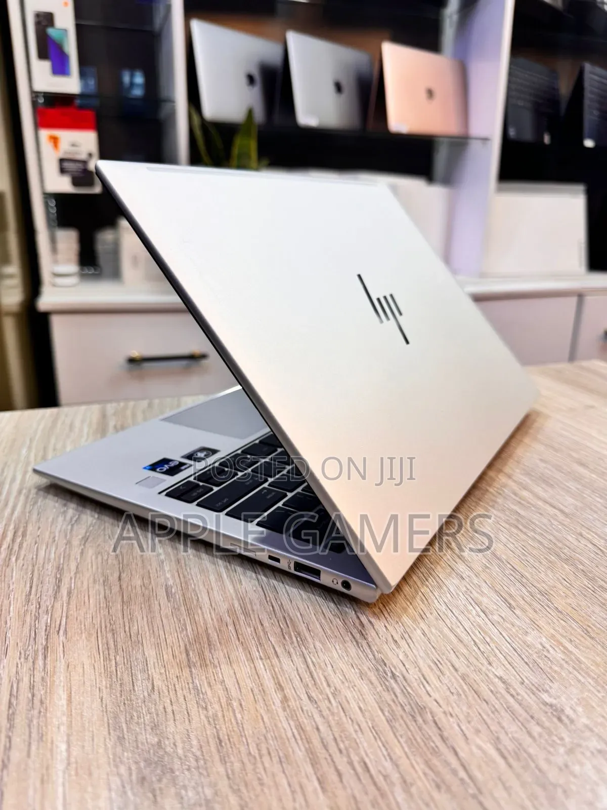 Laptop HP EliteBook 830 G9 16GB Intel Core I7 SSD 1T