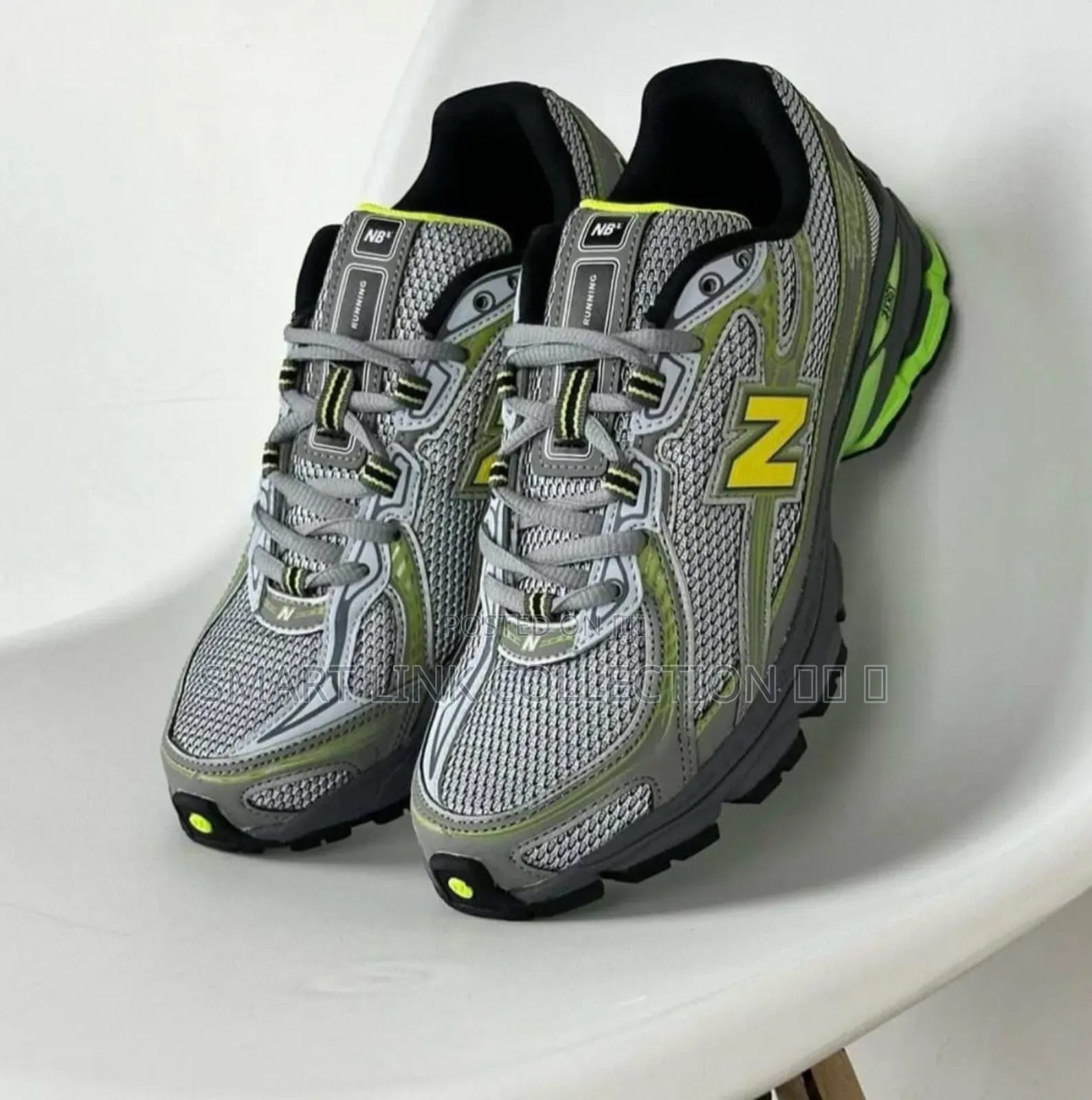 New Balance 740 Sneakers