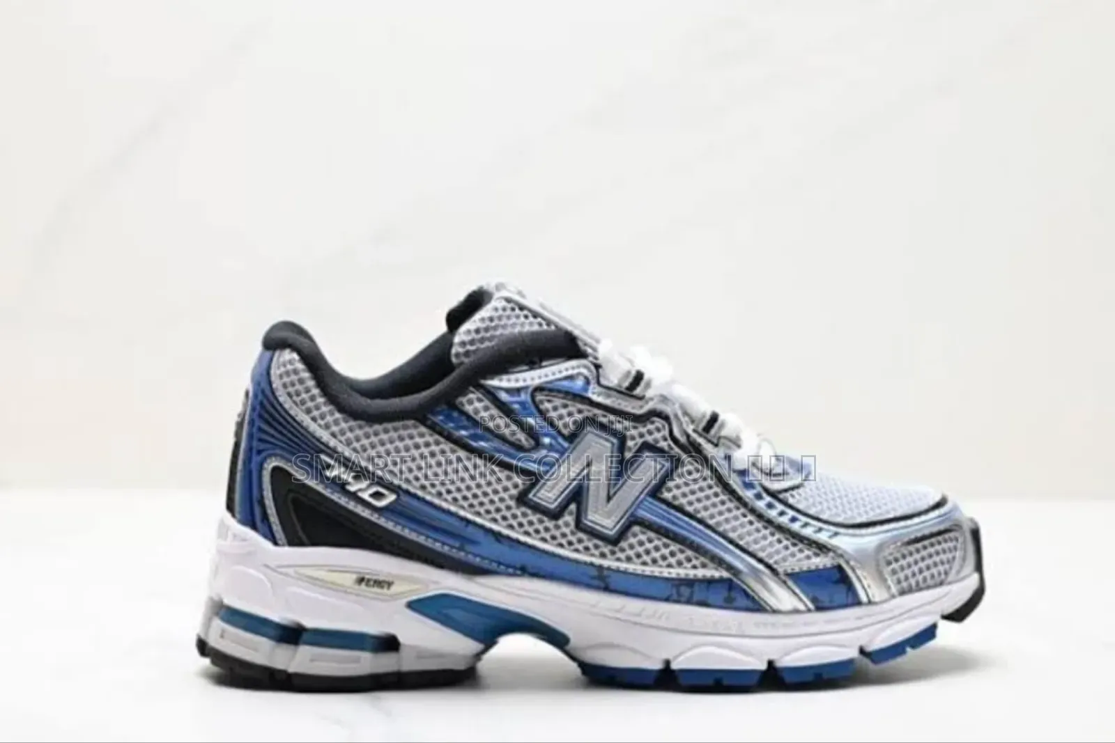 New Balance 740 Sneakers