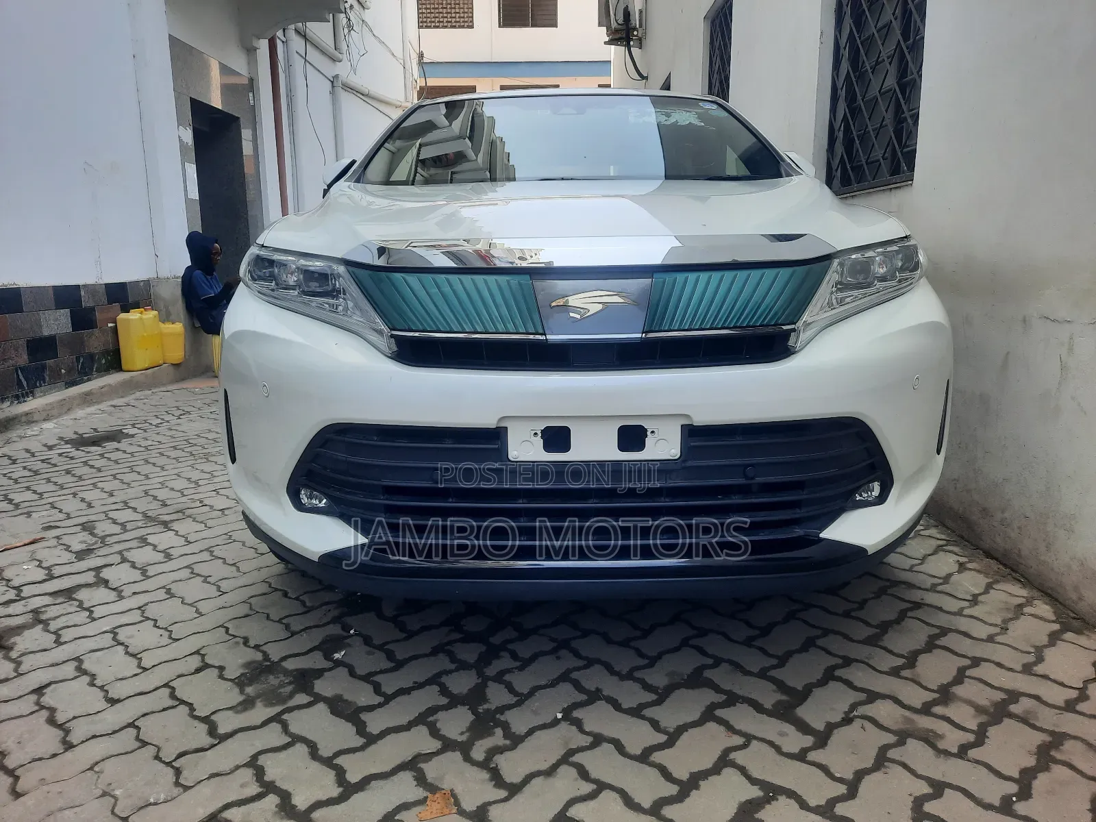 Toyota Harrier 2.0 2018 White