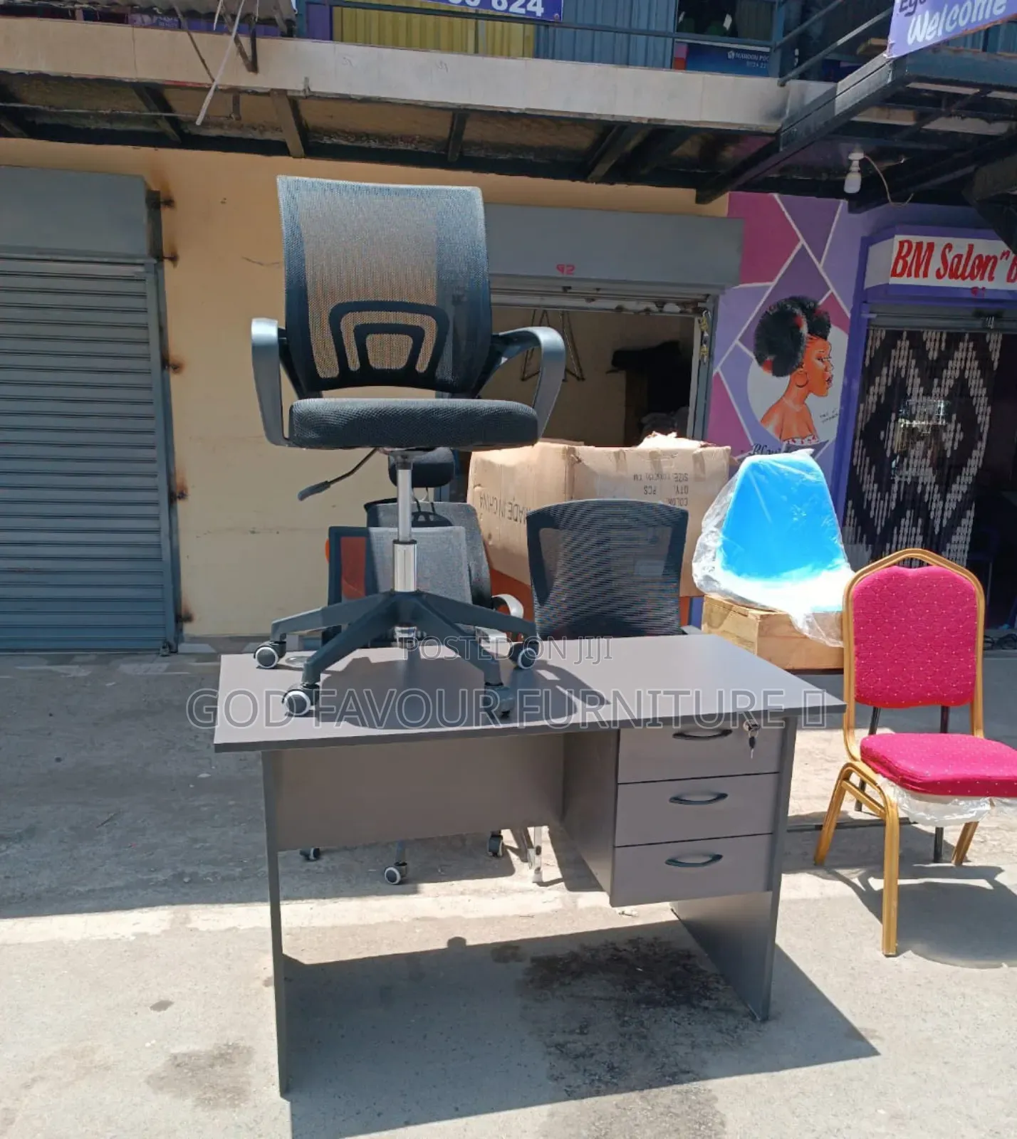 Quality 1 Meter Office Table and Mesh Chair Rd3w