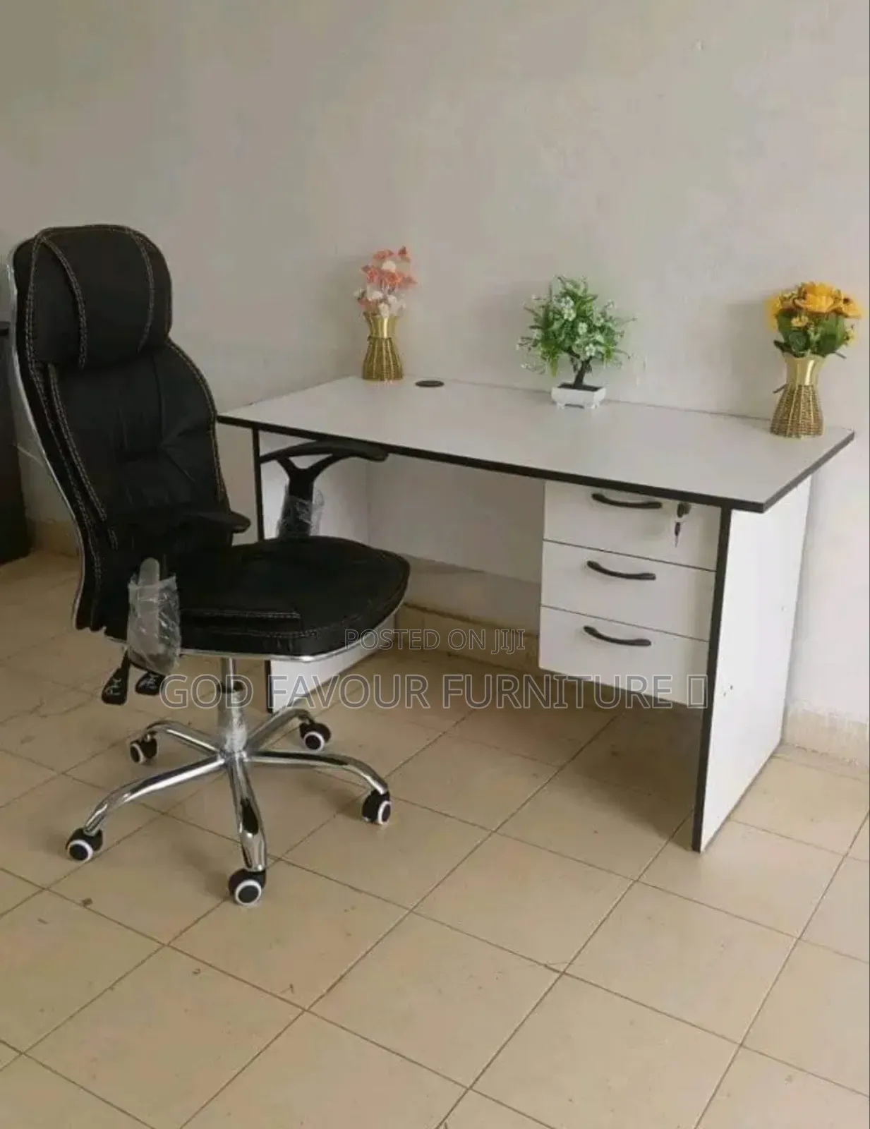 Generic White 1 Meter Office Table With Leather Chair Yv5qk