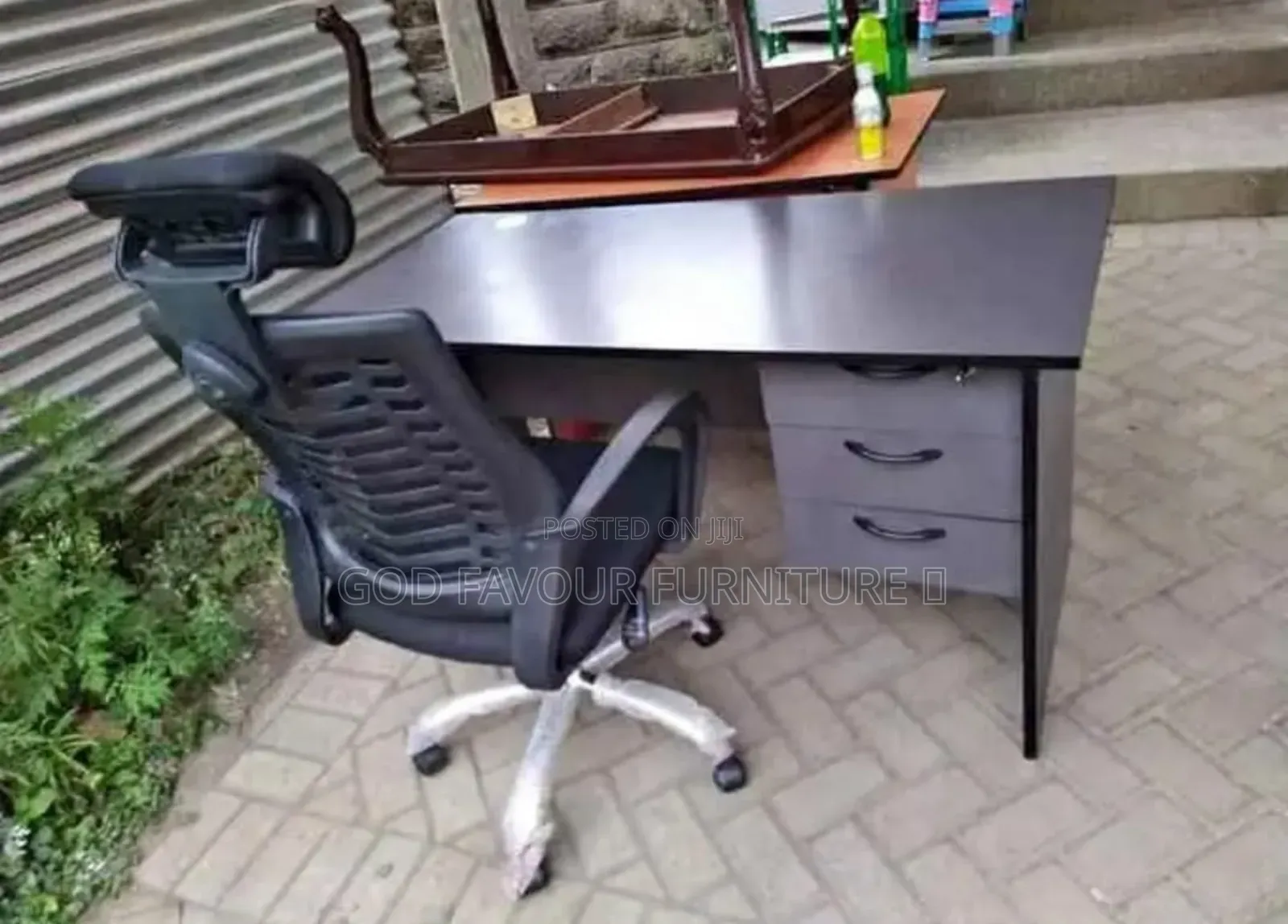 Unique Gray 1 Meter Office Table With Headrest Chair Fw2hk