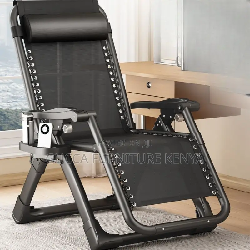 Home Chairs:Scratch-Durable Silver Cushioned Fold Away Chair