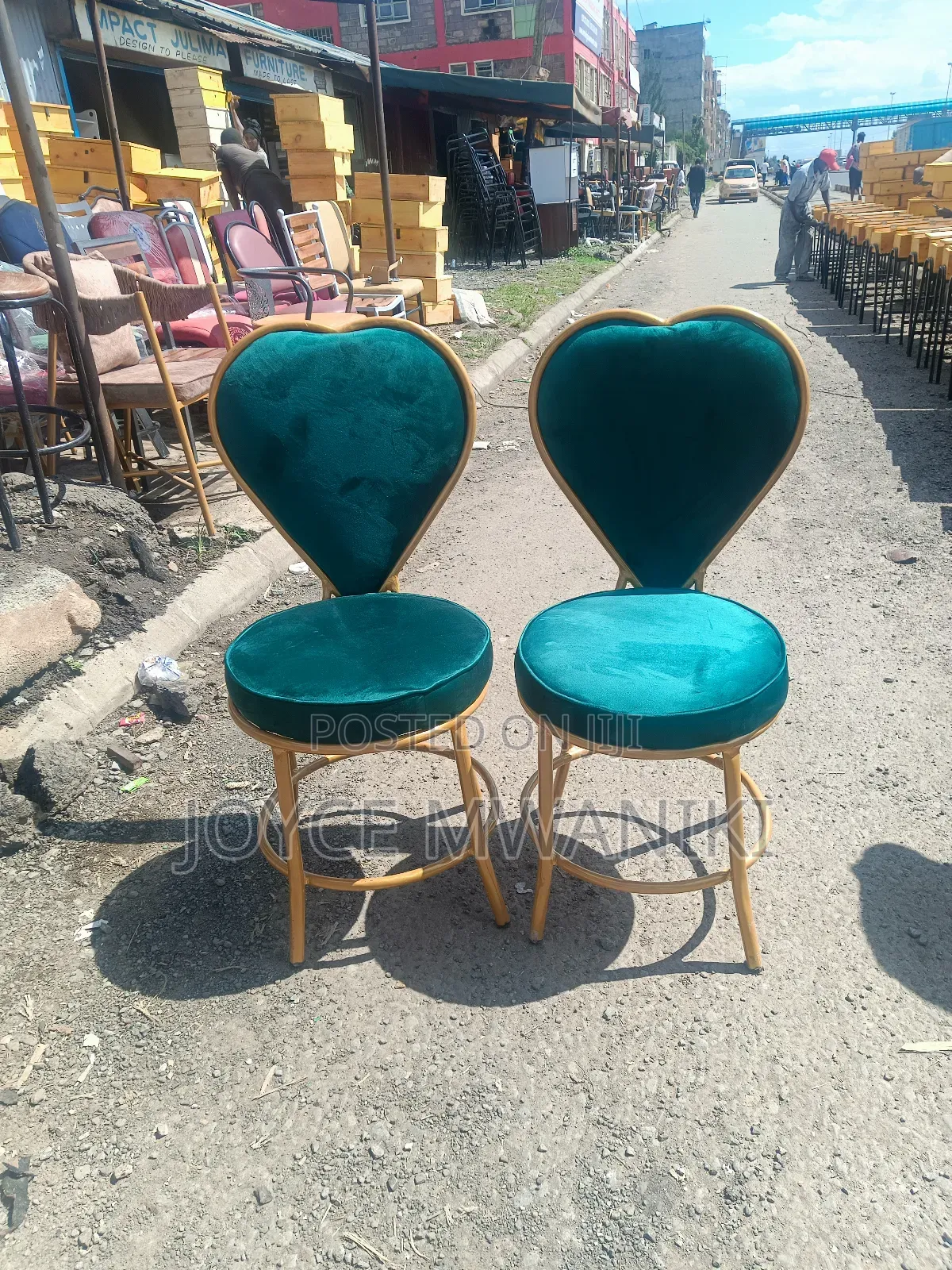 Manicure Seats, Emarld Green