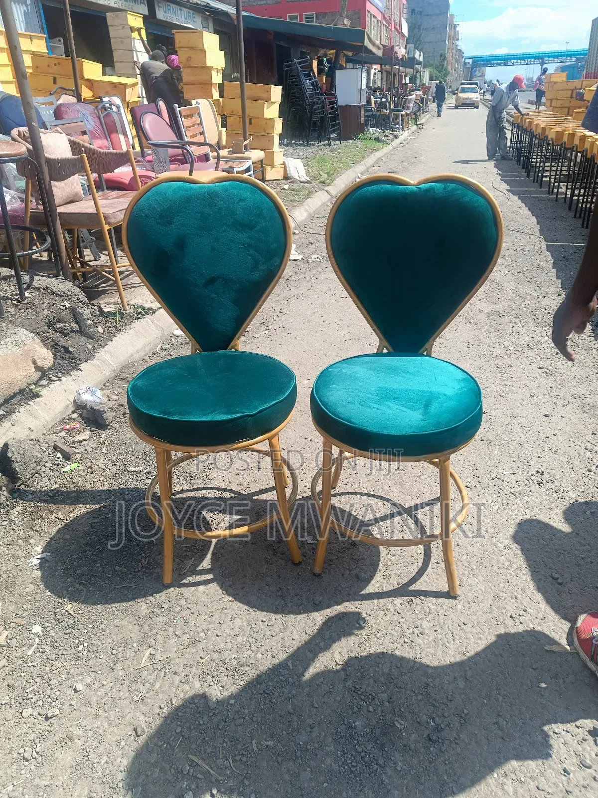 Manicure Seats, Emarld Green
