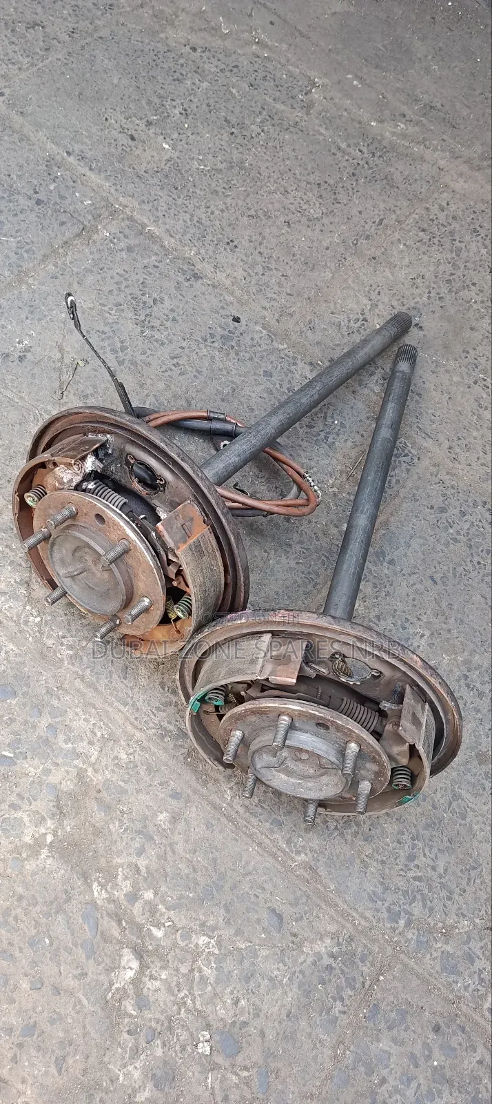 Rear Axle Shafts Hiace,7L,Box 1kd 2kd.
