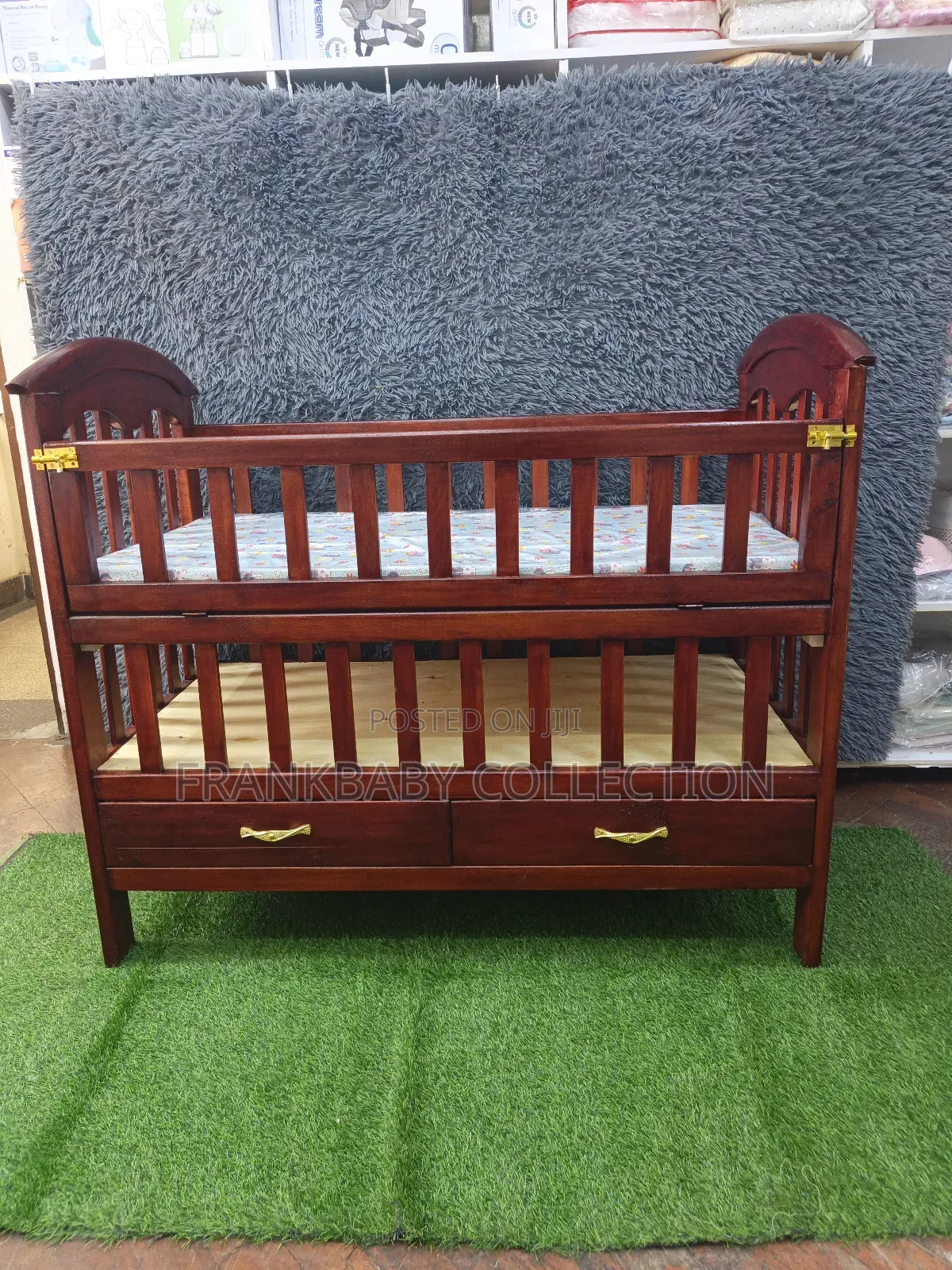 Mahogany Baby Cot / Baby Cot
