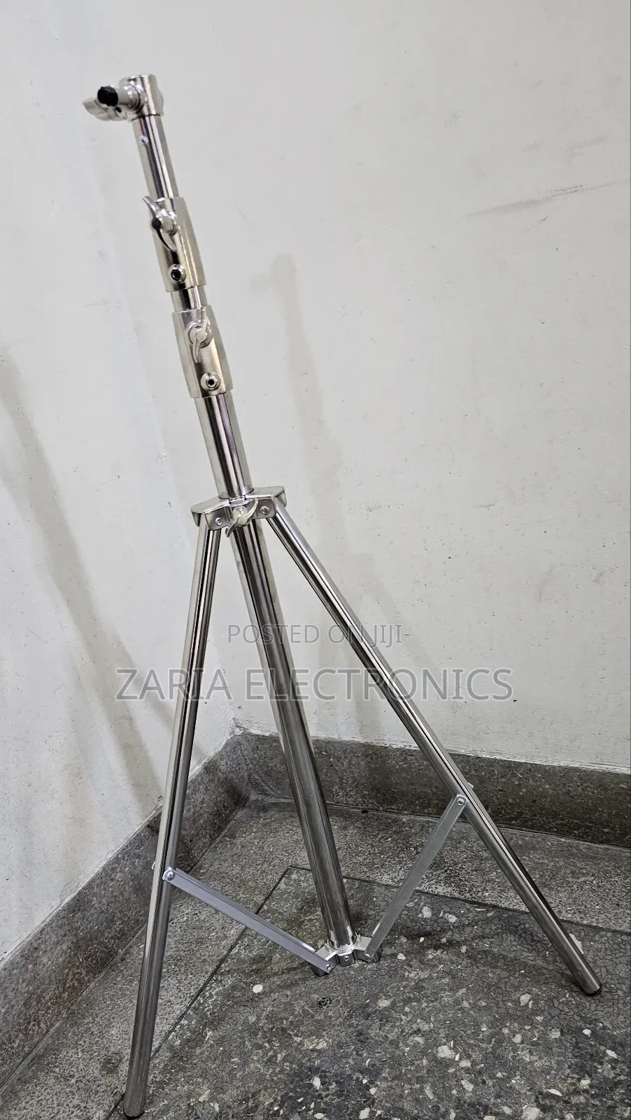 Heavy Duty Silver Stand For Lights And Softbox