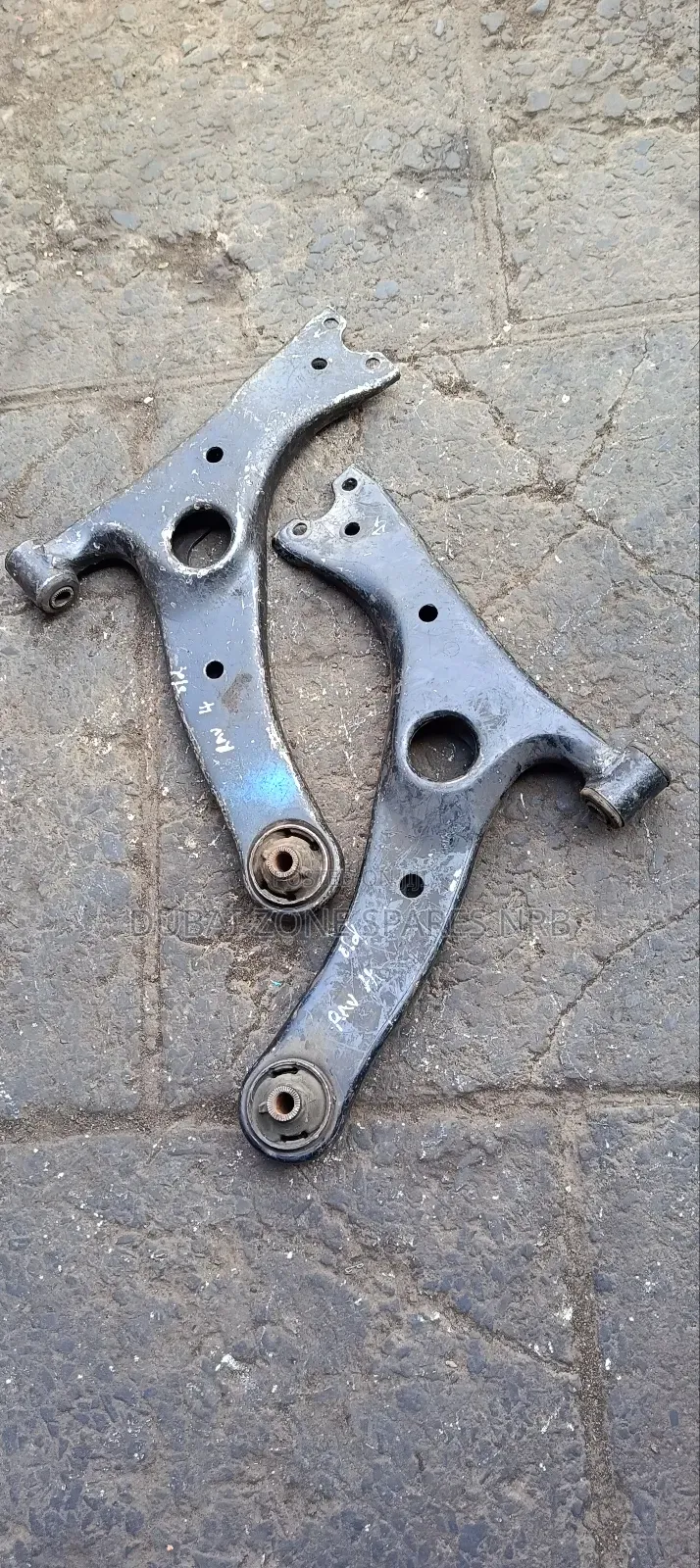 Toyota RAV4 2005 Control Arms