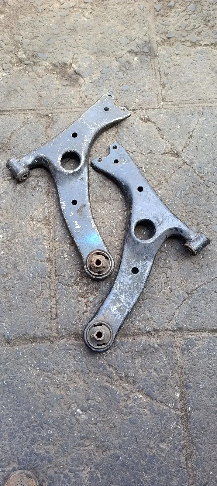 Toyota RAV4 2005 Control Arms