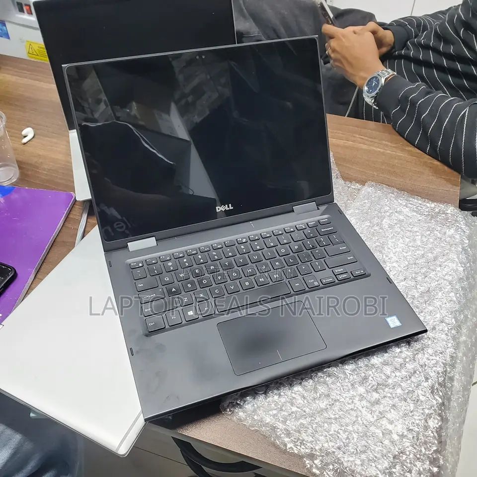 Laptop Dell Latitude 3390 8GB Intel Core i5 SSD 256GB