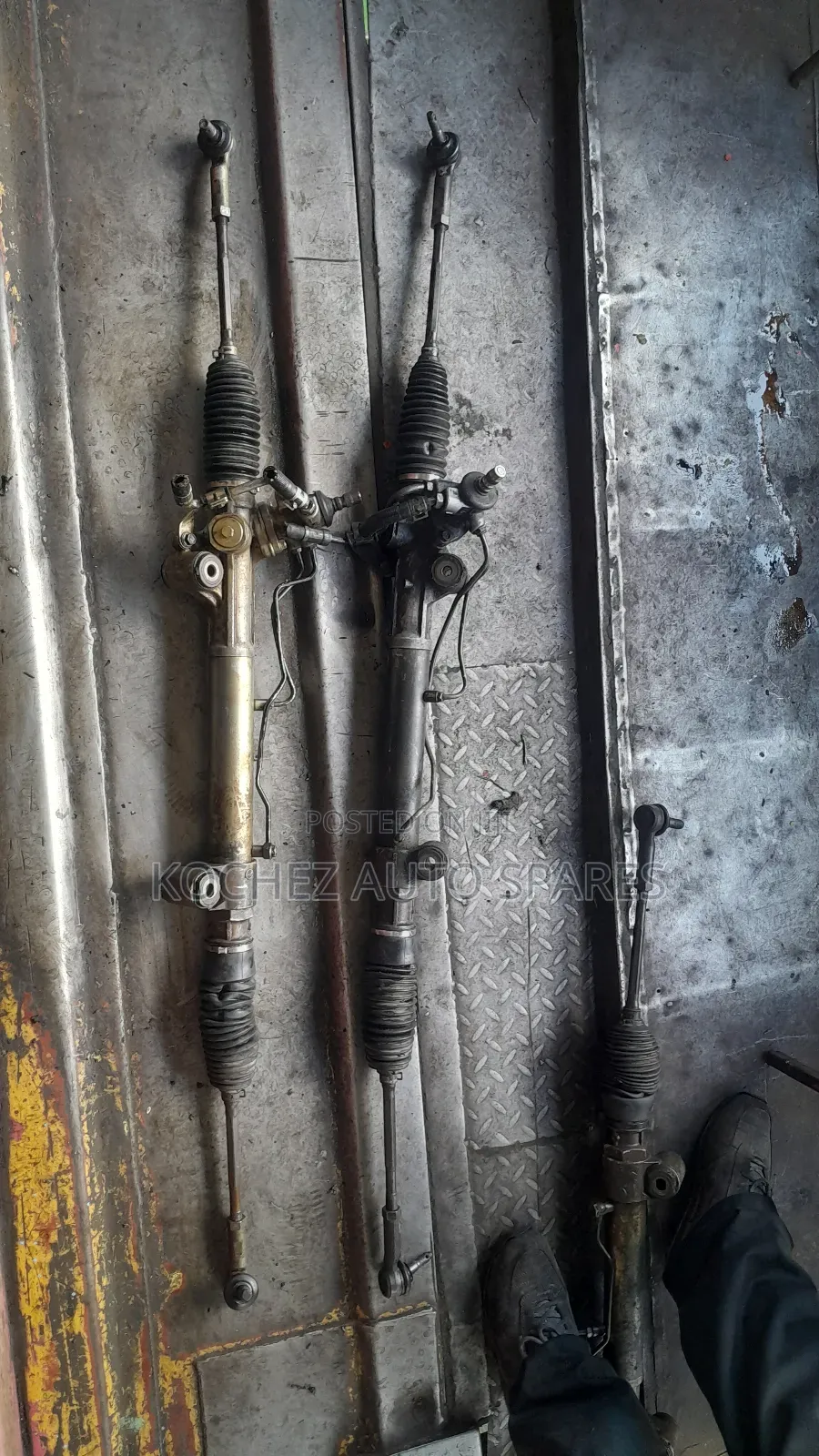 Hilux Vigo 2wd Steering Rack