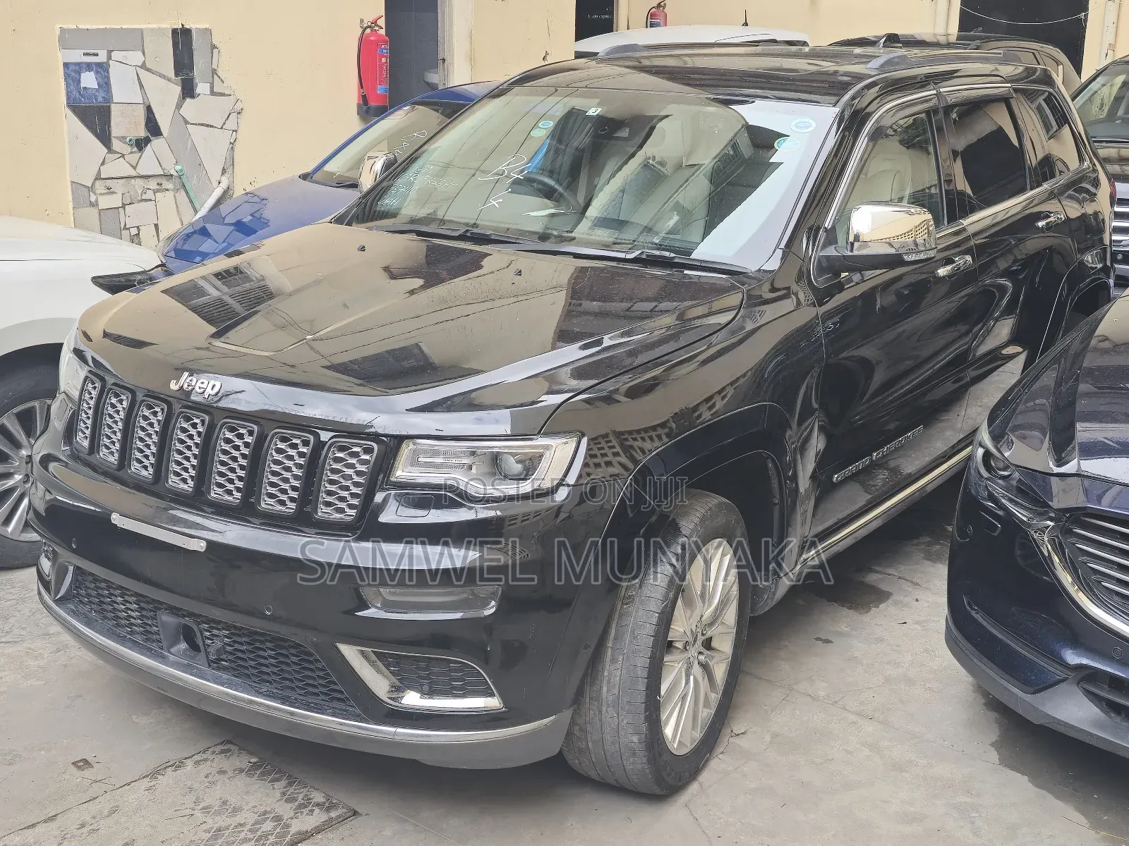 Jeep Grand Cherokee Summit 4dr 4x4 2017 Black