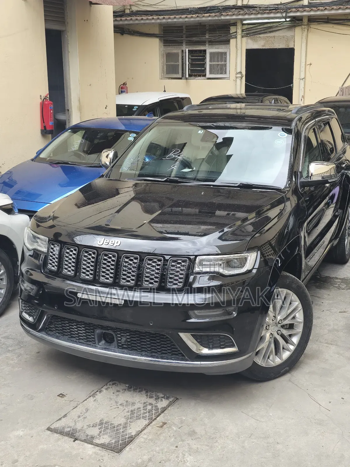 Jeep Grand Cherokee Summit 4dr 4x4 2017 Black