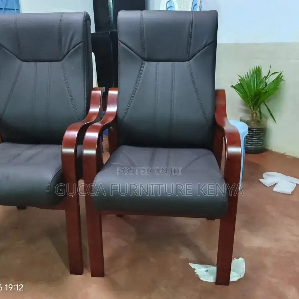 Office Chairs: Executive Strong Wooden Arms Leather Seat
