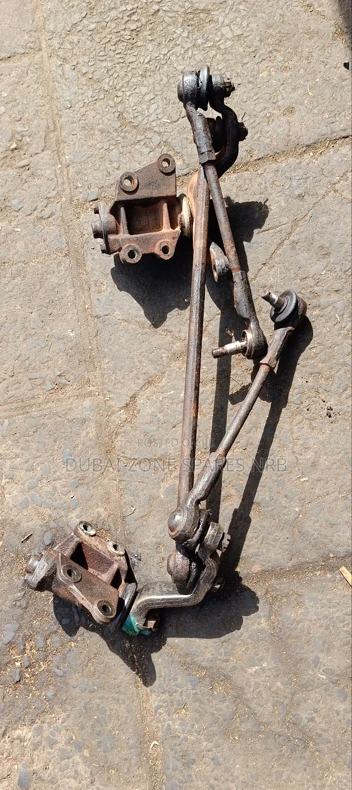 Nissan Td27 Track/Center/Main Tie Rod.